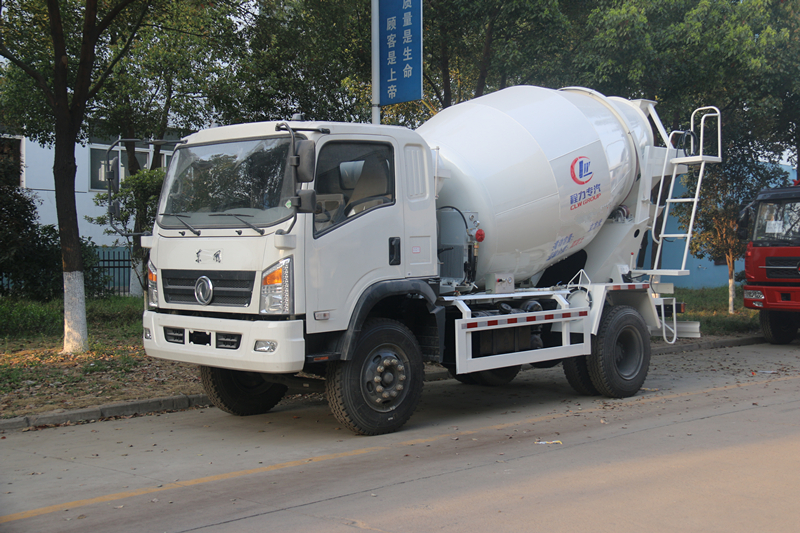 東風(fēng)創(chuàng)普3方攪拌車