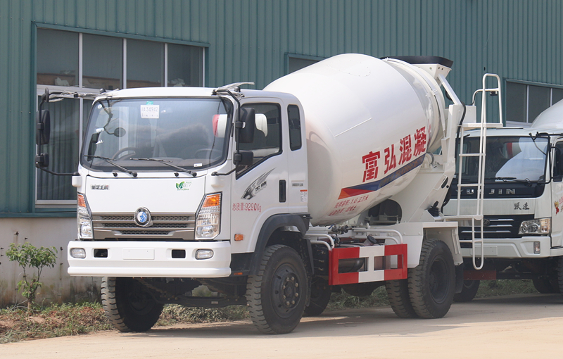 重汽王牌4方攪拌車