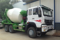黃河少帥8方攪拌車(chē)
