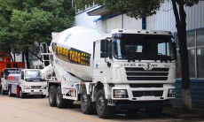 陜汽德龍18方水泥攪拌車(chē)