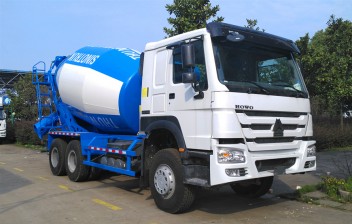 重汽豪沃14方水泥攪拌車
